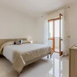 Guesthost - Bright X4 With Terrace! *