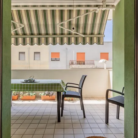 Guesthost - Bright X4 With Terrace! * Cagliari